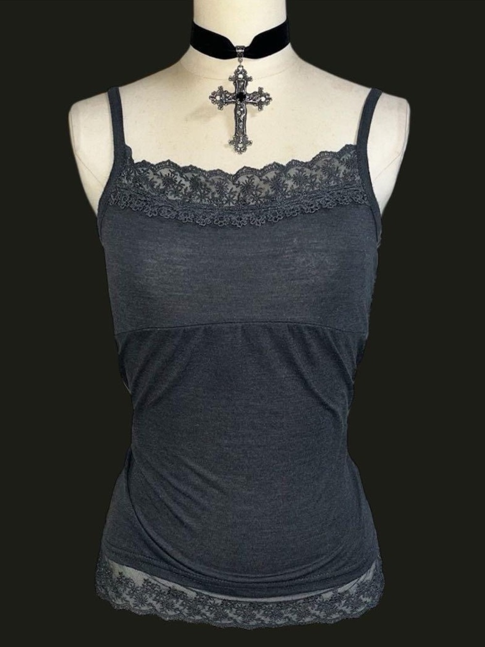 J-Fashion dark grey tank top/camisole with lace